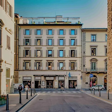 Laurus Al Duomo Florence