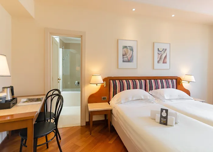 Laurus Al Duomo Florence