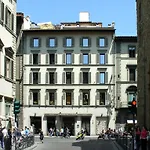 Hotel Laurus Al Duomo 4*