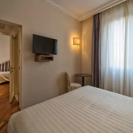 Laurus Al Duomo Szálloda Firenze