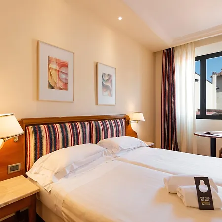 Hotell Laurus Al Duomo Florens