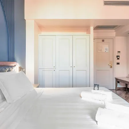Laurus Al Duomo Hotel 4*