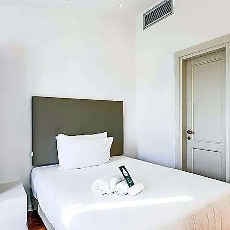 Hotel Laurus Al Duomo 4*