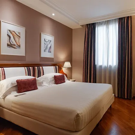 Hotell Laurus Al Duomo Florens