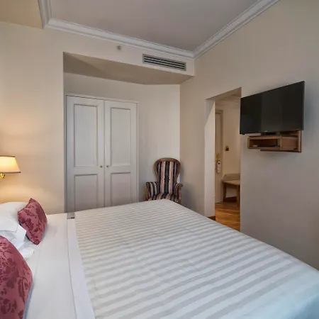 Hotell Laurus Al Duomo Florens