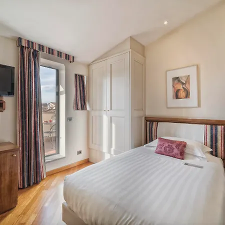 Hotell Laurus Al Duomo 4*