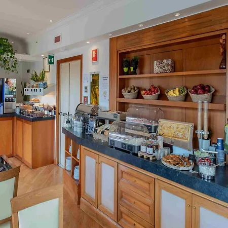 Hotel Laurus Al Duomo 4*